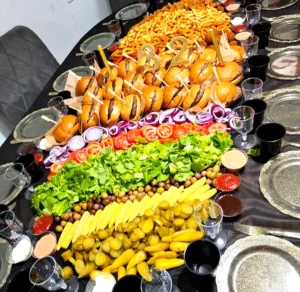 קייטרינג לאירוחים ביתיים